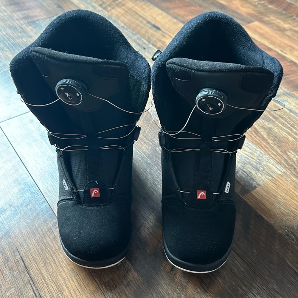 Head Youth Snowboard Boots Size 6/7